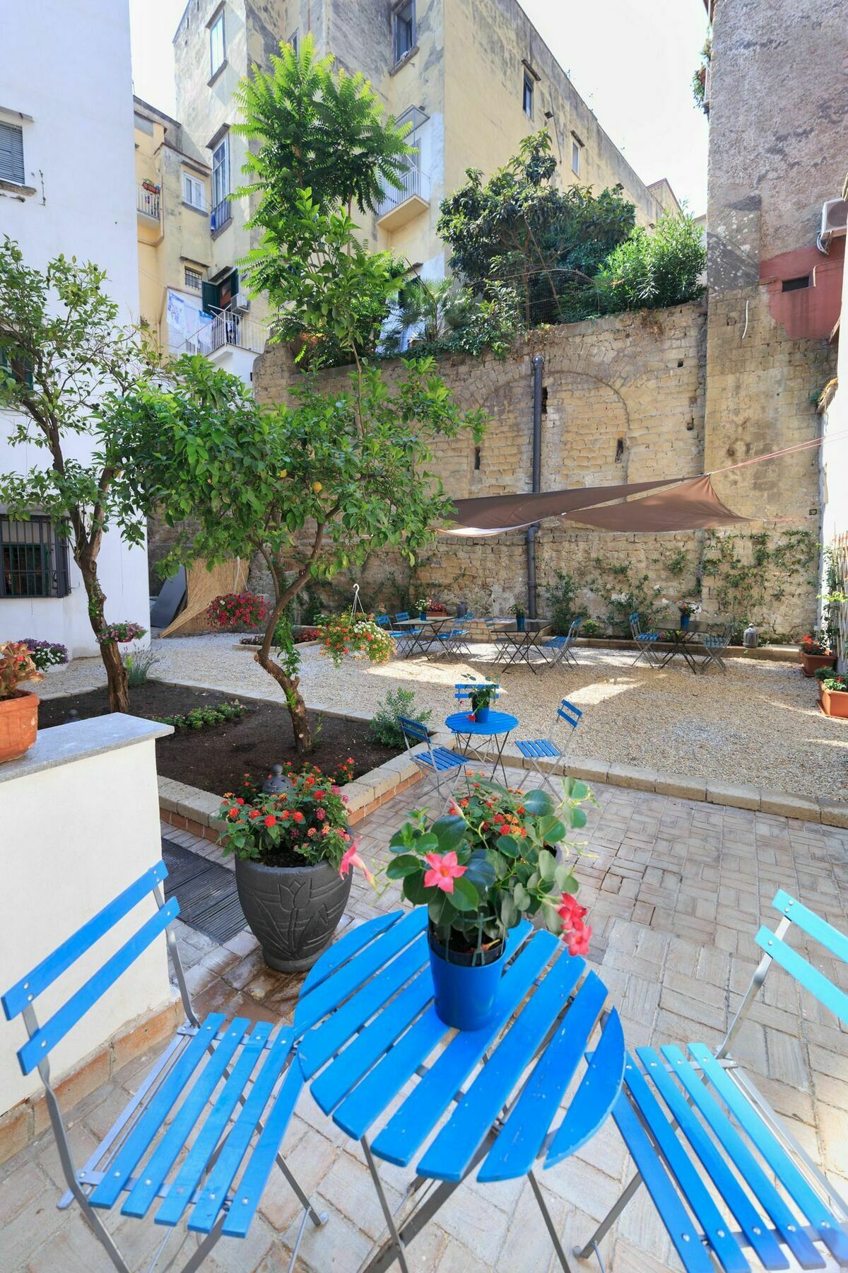 Borgo Vergini Garden B&B Неаполь Экстерьер фото